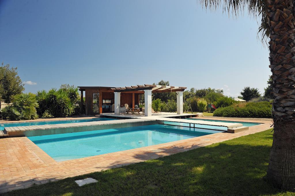 Villa Carcano Трани Экстерьер фото
