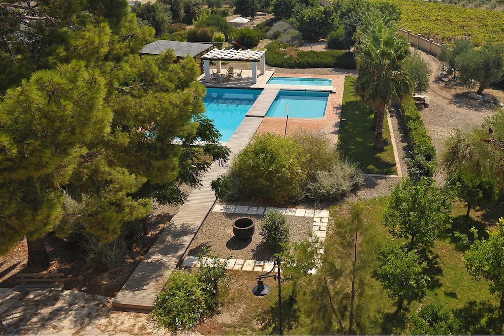 Villa Carcano Трани Экстерьер фото